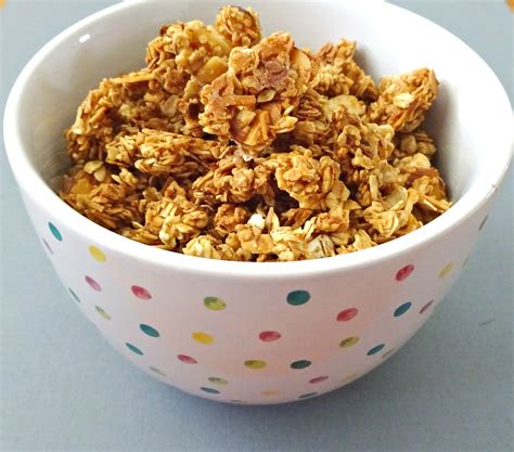 How does Oats and Honey Granola fit into your Daily Goals - calories, carbs, nutrition